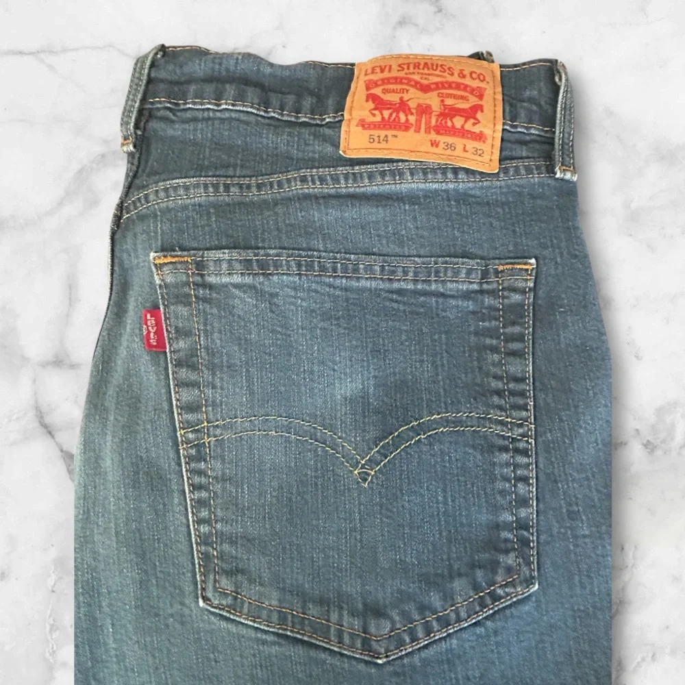 Men’s Levi’s Classic 514 Straight Leg Jeans Dark Wash Size 36